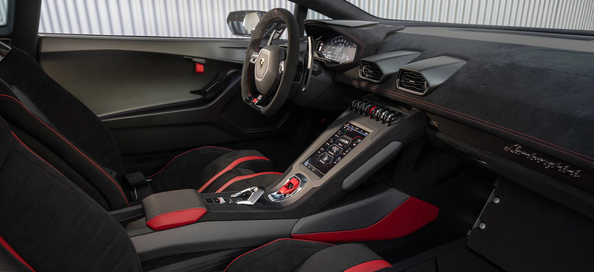 huracan sto interieur